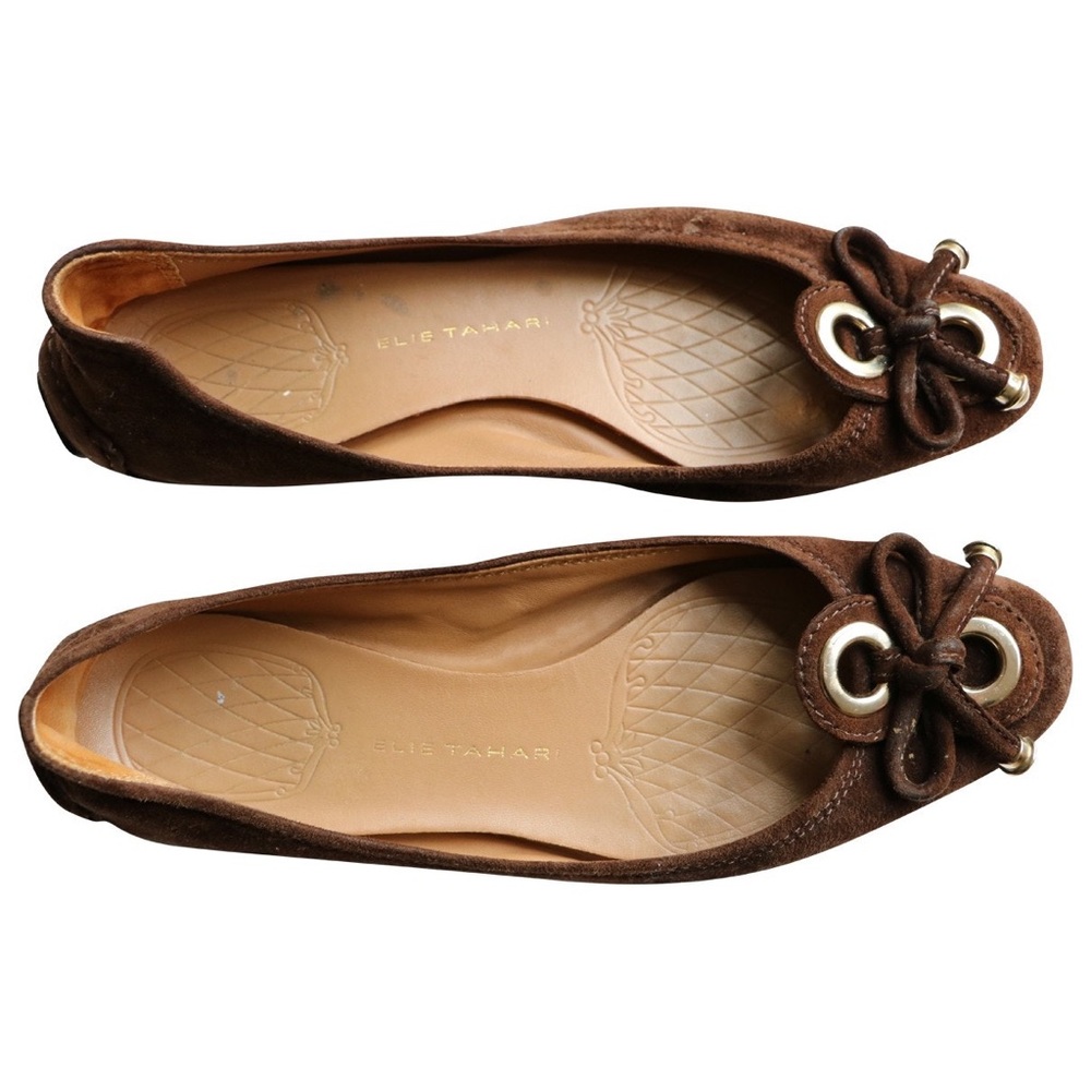NWOT Elie Tahari Brown Flats